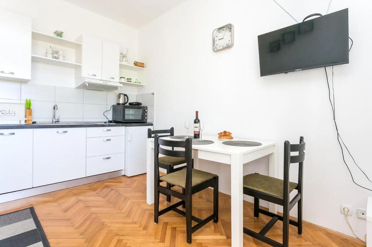 Apartments By The Sea Kastel Stafilic, Kastela - 21145