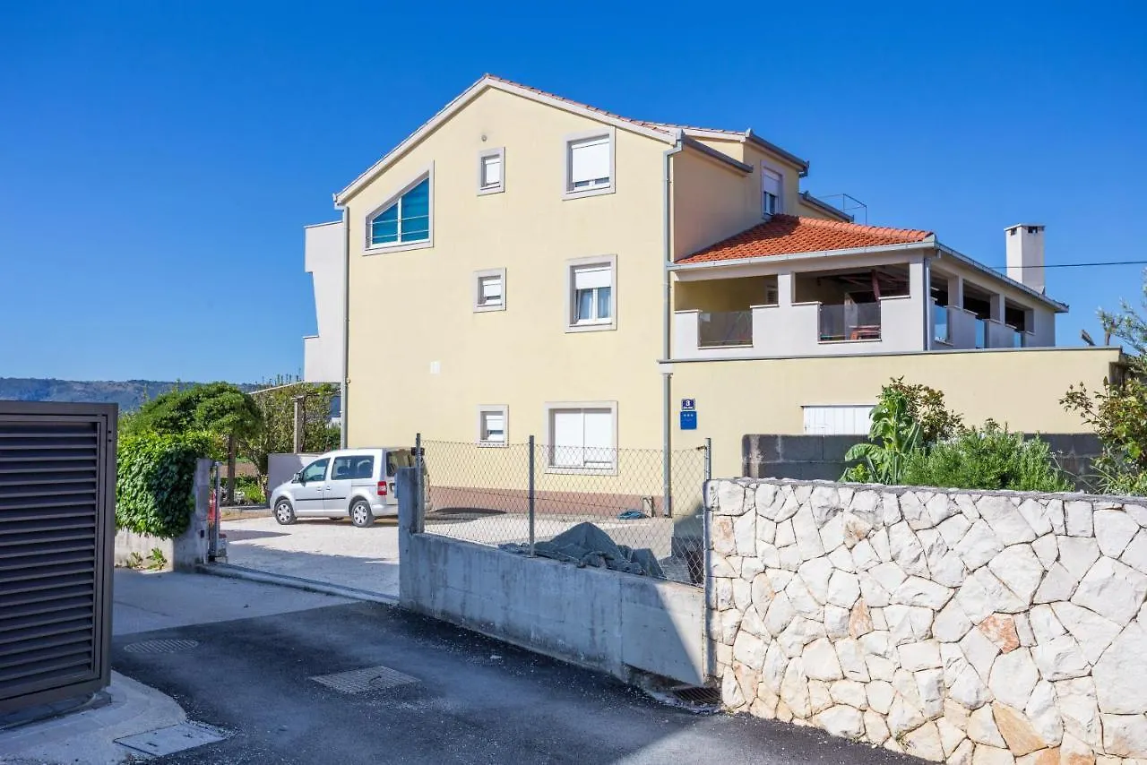 Apartments By The Sea Kastel Stafilic, Kastela - 21145 Croatia