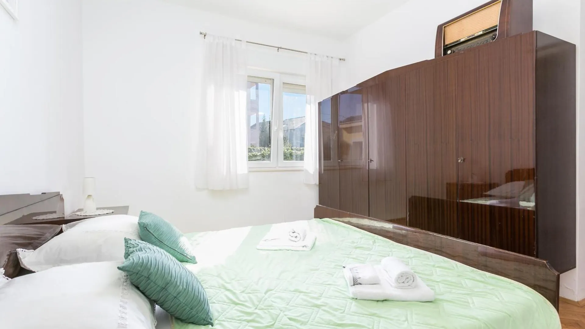Apartments By The Sea Kastel Stafilic, Kastela - 21145